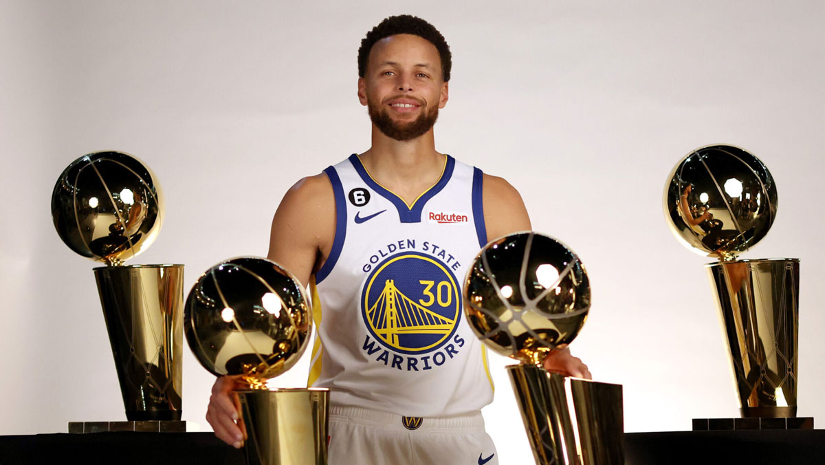 2022-2023 NBA Season Preview - Western Conference - Golden State Warriors Stephen Curry with four championship trophies at 2022 NBA media day