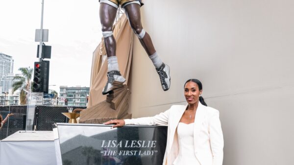 After 30 years, 'The First Lady of the WNBA', Lisa Leslie, gets a Sparks statue