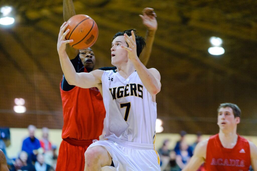 All Business Dalhousie Forward Sven Stammberger A Top 8 Academic All Canadian