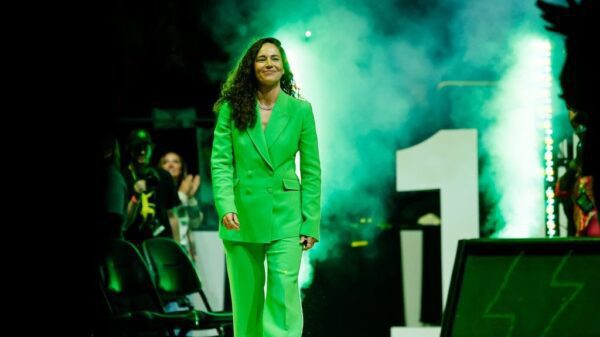 Sue Bird and Sylvia Fowles fly to the rafters on the same night