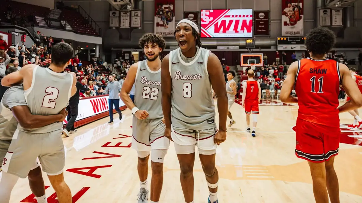 Canadian Elijah Mahi and Santa Clara Broncos are dancing again for the first time in 30 years. - Photo: Santa Clara Athletics