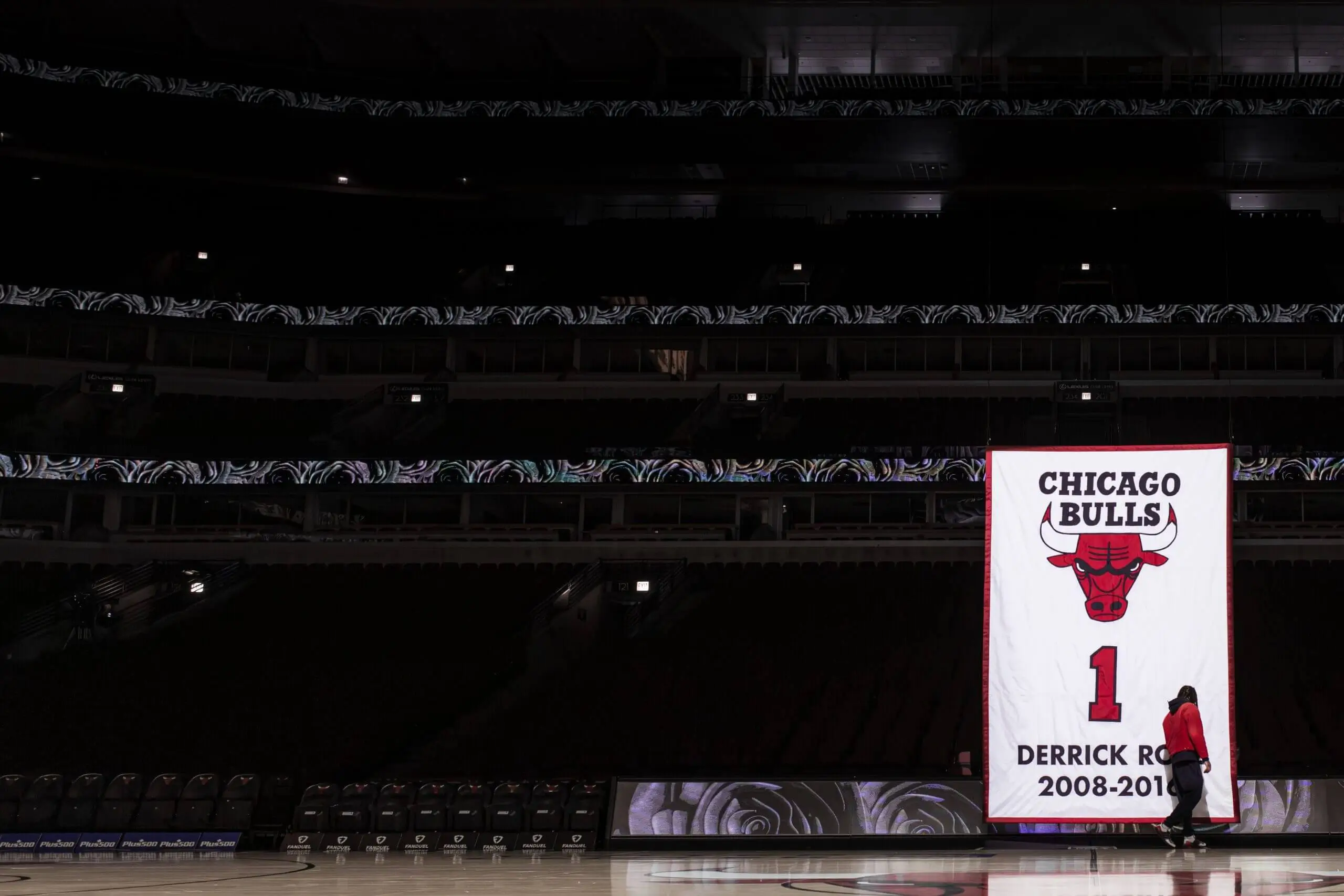 Derrick Rose is the one to bloom to Chicago's rafters