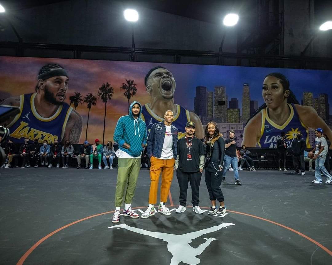 Jordan Family Mural Of City Of Lakers And Sparks Stars Is Rooted In La