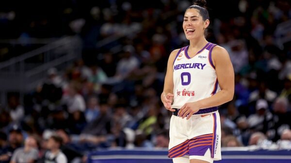 Kelsey Plum rises on Mercury debut