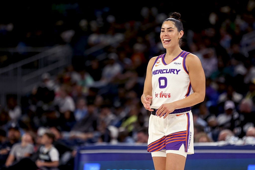 Kelsey Plum rises on Mercury debut