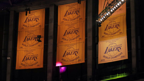 Los Angeles Lakers Lift 17th Championship Banner To The Rafters