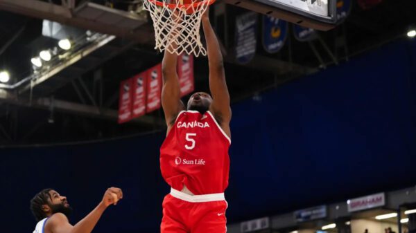 Mfiondu kabengele slams home a dunk in his canadian senior mens national team debut