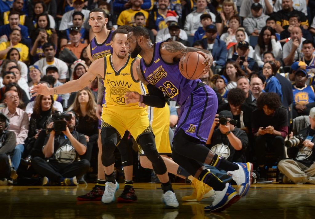 On Christmas Day, Lakers Deck The Warriors With Balls Of Hollywood
