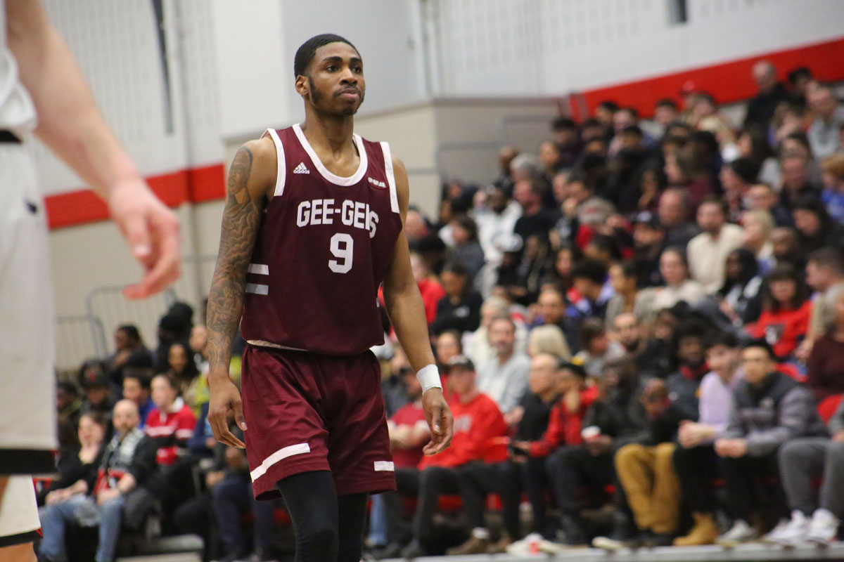 Ottawa gee gees guard kevin otoo stepping up to the free throw line against the carleton ravens