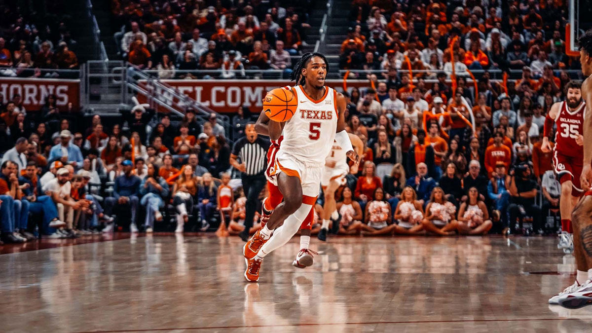 Texas longhorns canadian guard marcus carr pushes the action on the fast break in a game against the oklahoma sooners