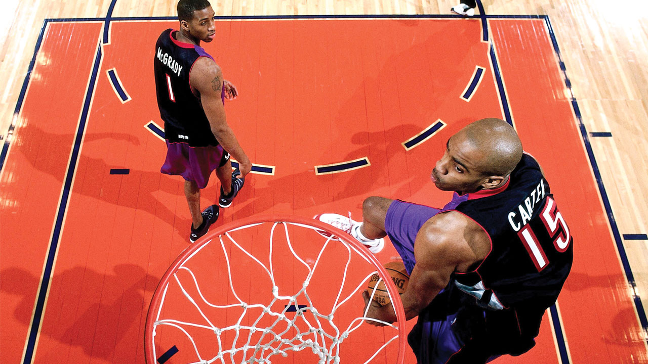 Toronto raptors vince carter between the legs dunk 2000 nba dunk contest